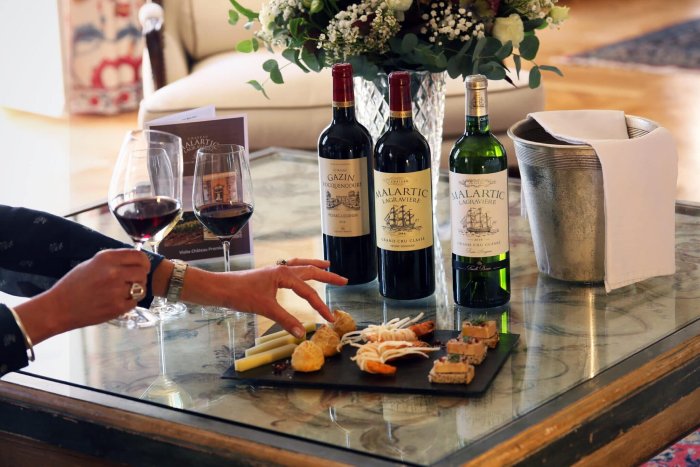 Rượu vang Pháp Chateau Malartic Lagraviere 2011