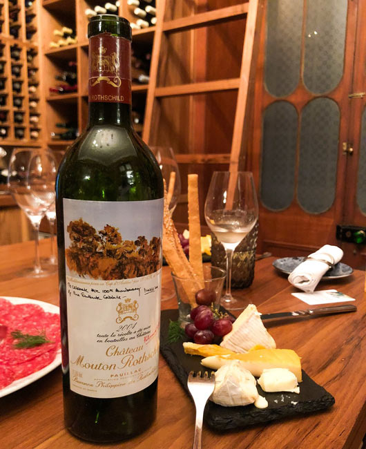 Rượu vang Pháp Chateau Mouton Rothschild 2004