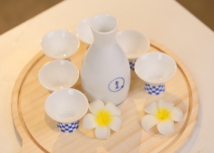Chén uống rượu Sake