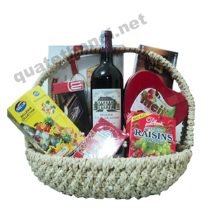 Giỏ quà tết 2015 hợp mệnh lên ngôi ........