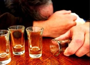 Rượu giả khiến 22 người dân Haiti thiệt mạng
