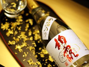 Rượu Sake vảy vàng và những điều chưa biết