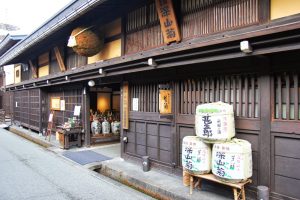 Tại sao không sản xuất rượu Sake vào mùa Hè