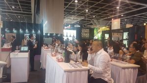 Vinexpo HK 2016: Nơi hội tụ rượu vang, chuyên gia rượu hàng đầu Châu Á