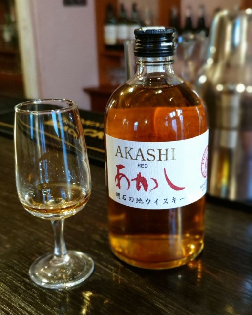 Rượu whisky Nhật White Oak Akashi red