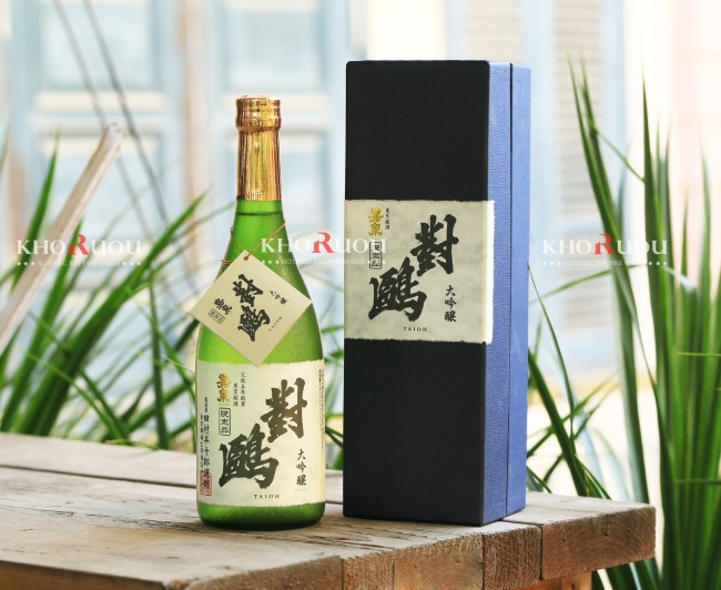 Rượu biếu sếp