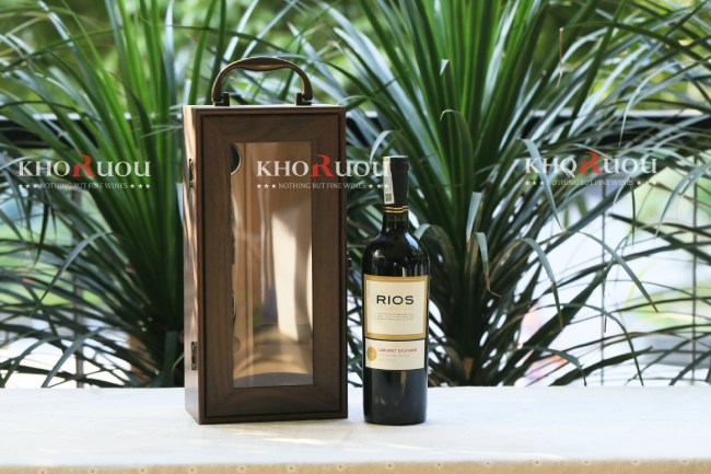 Rượu vang hộp gỗ