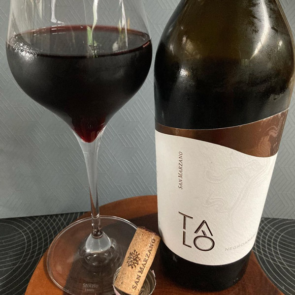 rượu vang ý Talo Negroamaro