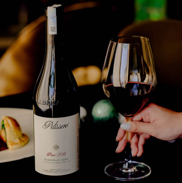 Rượu vang Ý Pelissero Piani Barbera D'Alba
