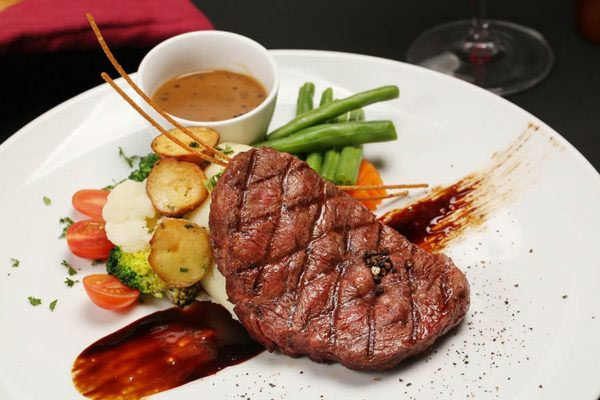 Rượu Vang Pháp Domaine de la serre Cailloux 2005
