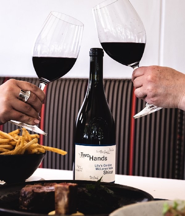 Rượu vang Úc Two Hands Lily's Garden Shiraz