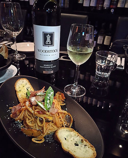 Rượu vang Úc Woodstock Semillon Sauvignon Blanc