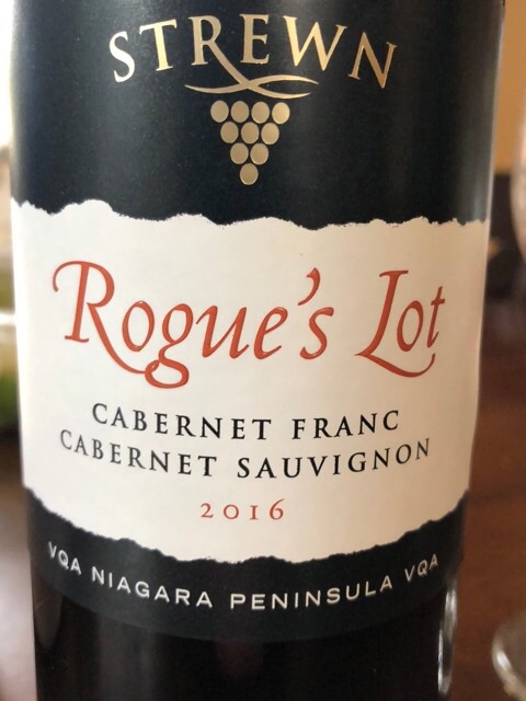 Rượu vang Canada Strewn Rogues's Lot - Cabernet Sauvignon Cabernet Franc