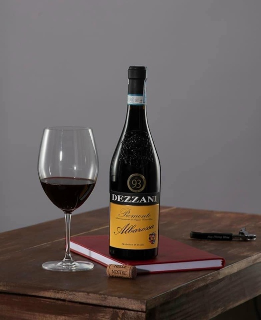 ruou-vang-y-dezzani-piemonte-albarossa