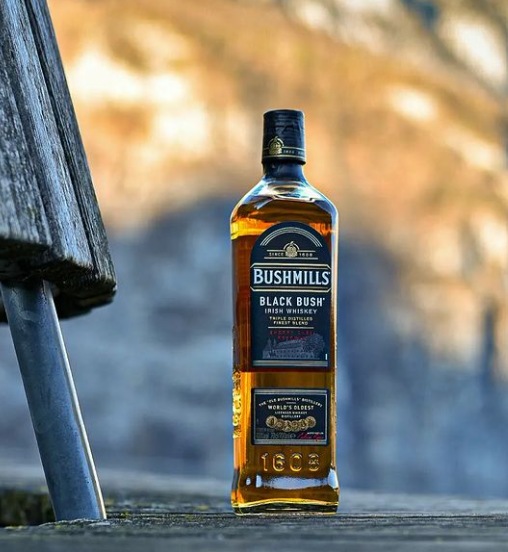 Rượu Whiskey Ireland Bushmills Blackbush Irish