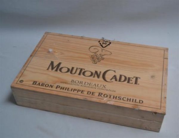 Rượu vang Pháp Mouton Cadet Reserve Red 5 Bottle Pack