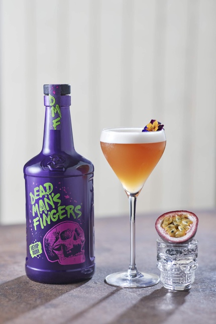 Rượu Rum Dead Man's Fingers Hemp 40%