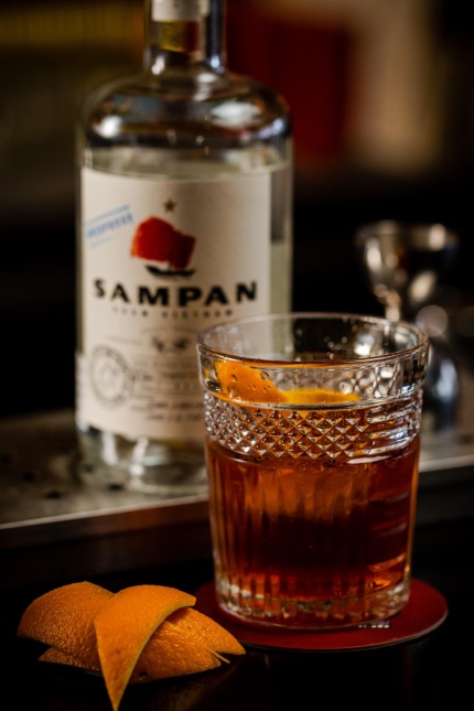 [CHÍNH HÀNG] Rượu Rum Việt Nam White Rhum Sampan 54%