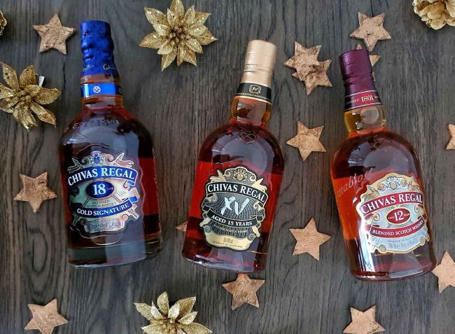 Rượu Chivas 15 gold