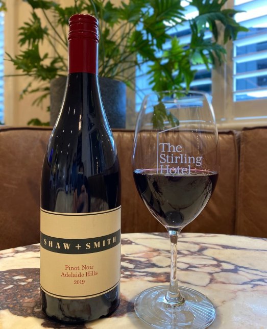 Rượu Vang Úc Shaw & Smith Adelaide Hills Pinot Noir