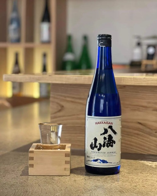 Rượu Sake Nhật Bản Hakkaisan Tokubetsu Junmai