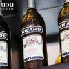 R°ãu Ricard Pastis là biÃu t°ãng cça vn hóa uÑng r°ãu Pháp, ·c biÇt là ß vùng Provence