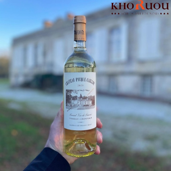 Rượu vang Pháp Château Picque Caillou khoruou