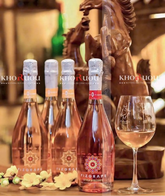 Rượu Vang Ý Sparkling FIZGRAPE Strawberry